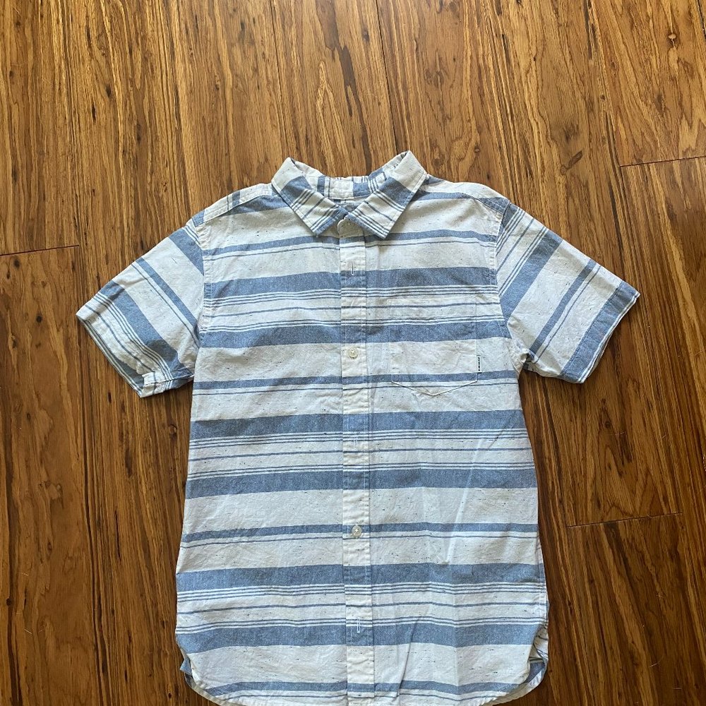 Quiksilver button down shirt